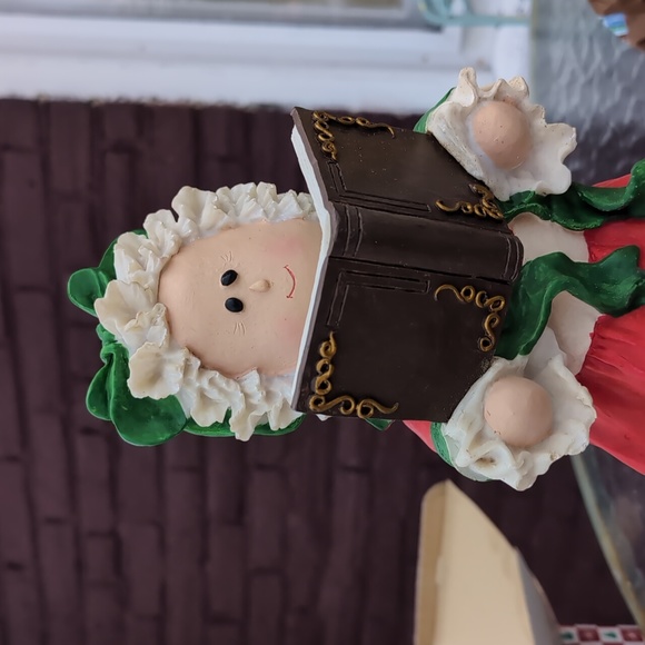 Vintage HOLIDAY COLLECTION Mrs. Claus Figurine Christmas. - Picture 7 of 7